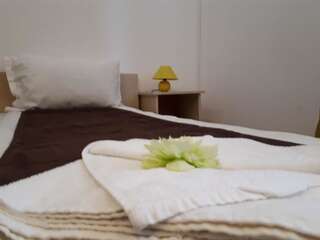 Гостевой дом City Comfort Villa Бухарест Стандартный трехместный номер-1